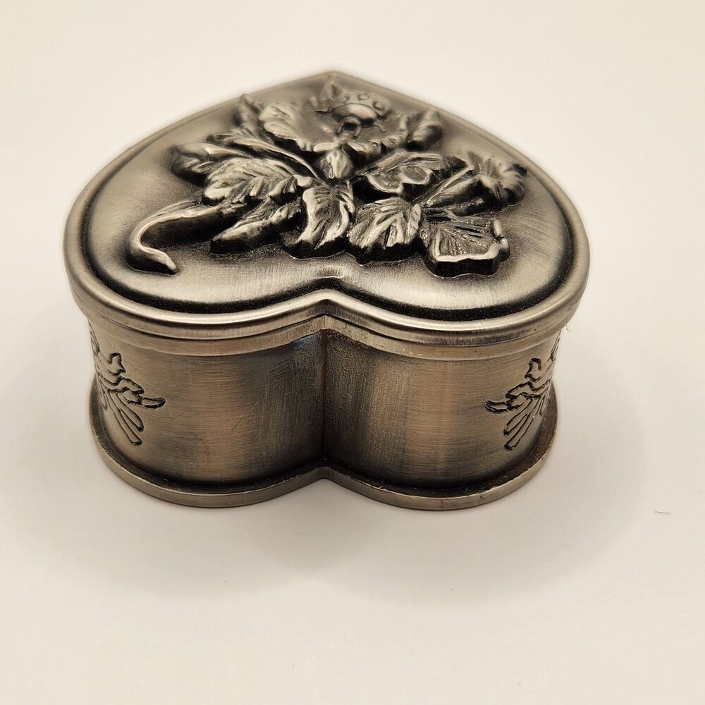 Silver Trinket Box Flower Embossed Engraved Lady Bug Lined - Picture 3 of 7